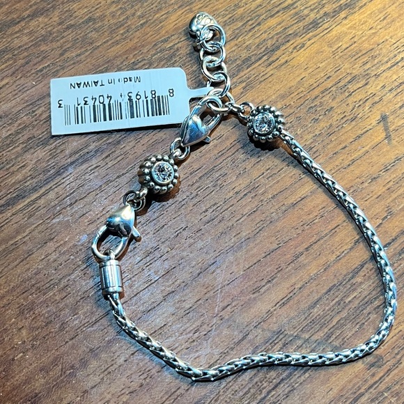 Brighton Twinkle Slide two-charm bracelet with heart 5-link dangle attachment - Picture 4 of 5